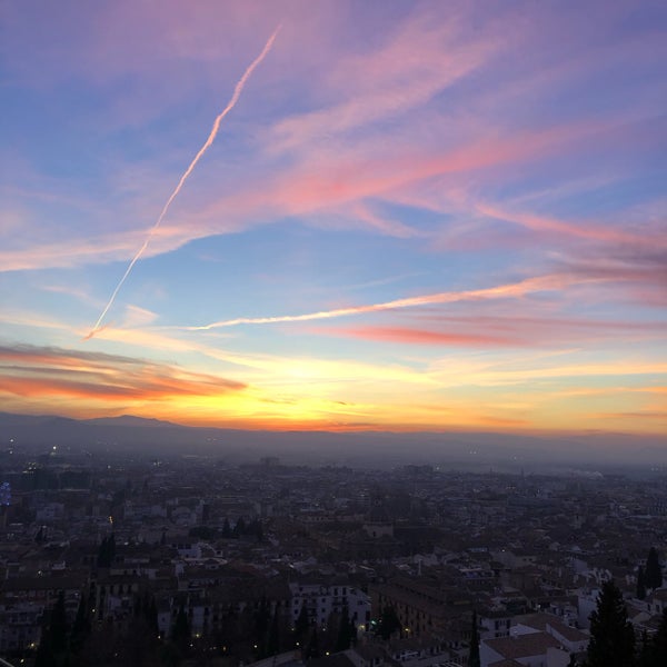 Снимок сделан в Hotel Alhambra Palace пользователем A 12/8/2022