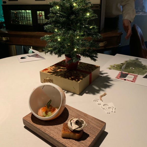 Photo taken at The Fat Duck by Jessica L. on 11/30/2019