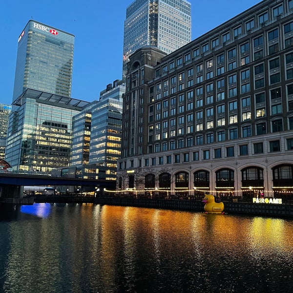 Photo taken at Canary Wharf by Bassam .. on 2/8/2023