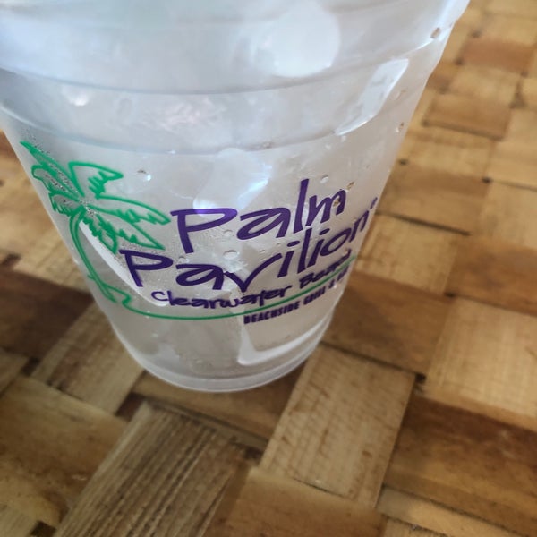 Foto scattata a Palm Pavilion Beachside Grill &amp; Bar da Jennifer M. il 7/24/2020