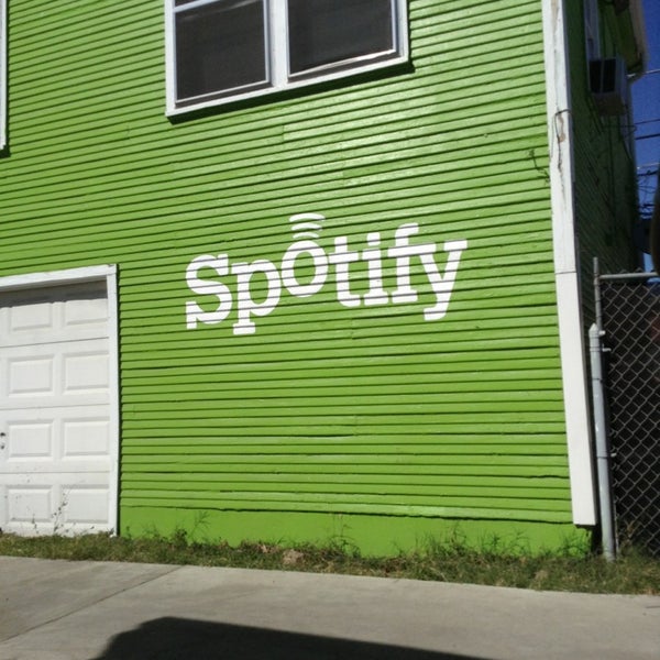 Снимок сделан в Spotify House пользователем Juan Roberto D. 3/15/2013