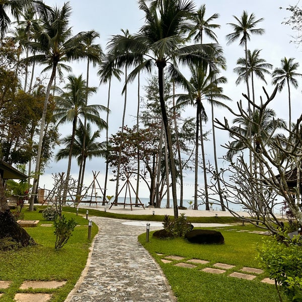 รูปภาพถ่ายที่ Nikki Beach Resort and Beach Club Koh Samui โดย rakanalhamd ♍. เมื่อ 12/12/2022