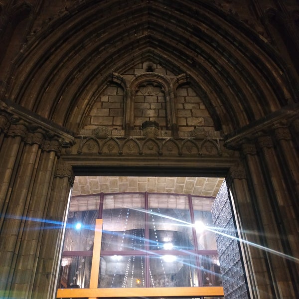 Foto diambil di Basílica de Santa Maria del Pi oleh Artem N. pada 1/19/2023
