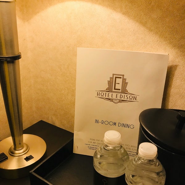 2/23/2020 tarihinde Petra M.ziyaretçi tarafından Hotel Edison'de çekilen fotoğraf