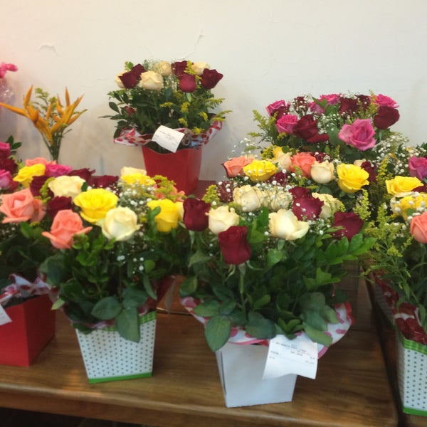 Floricultura Flora Tropical Flower Store in Manaus