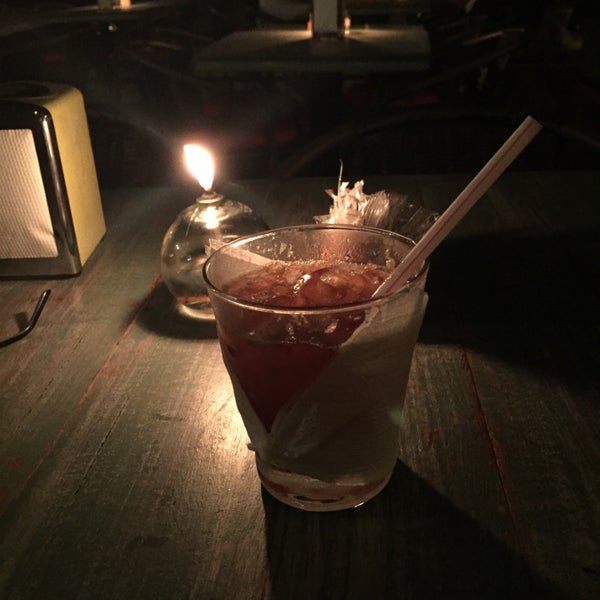 Foto tomada en Varadero Bar e Restô  por Graci Z. el 3/10/2015