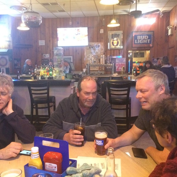 slocums bar and grill bar in ewing