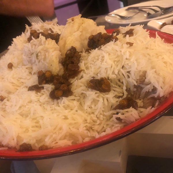 Das Foto wurde bei Al-Kharof Restaurant von . am 4/26/2019 aufgenommen