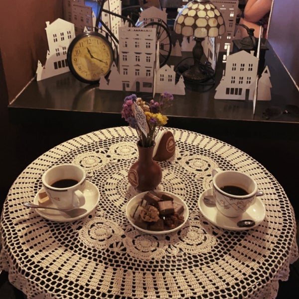 Foto scattata a Львівська майстерня шоколаду / Lviv Handmade Chocolate da T A R I Q il 7/15/2021