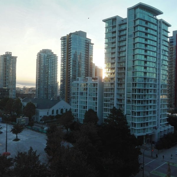 Sandman Hotel Vancouver City Centre - Hotel in Vancouver