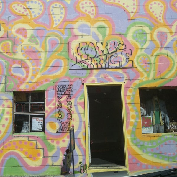 Atomic Garage Vintage and Thrift Store in West Des Moines