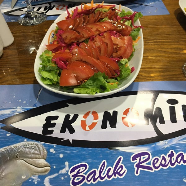 Foto tirada no(a) Ekonomik Balık Restaurant Avanos por Mehmet B. em 11/23/2019