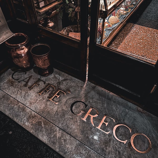 รูปภาพถ่ายที่ Antico Caffè Greco โดย Abdulaziz ✨. เมื่อ 3/4/2024