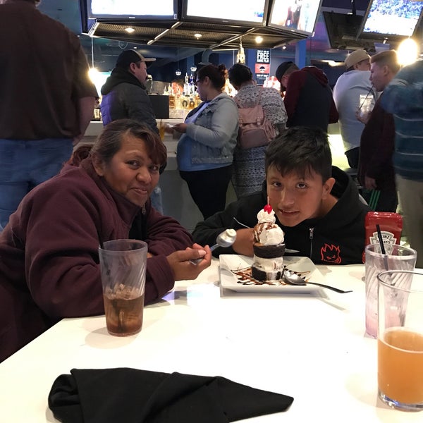 Photo taken at Dave &amp; Buster&#39;s by Arturo C. on 4/1/2017
