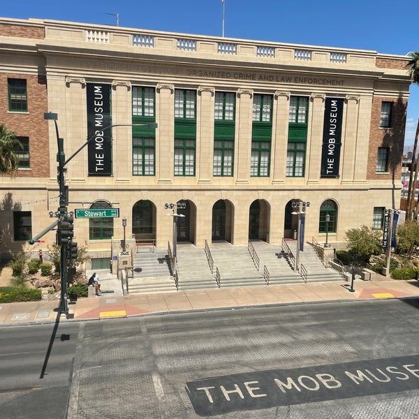 รูปภาพถ่ายที่ The Mob Museum โดย Jared R. เมื่อ 8/25/2022