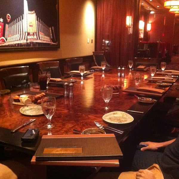 Foto scattata a Jack Binion&#39;s Steak House da John M. il 9/13/2013