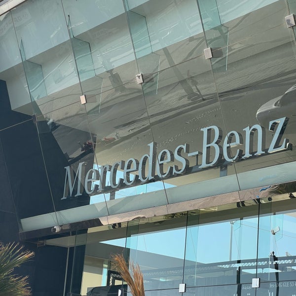 Mercedes Benz Showroom