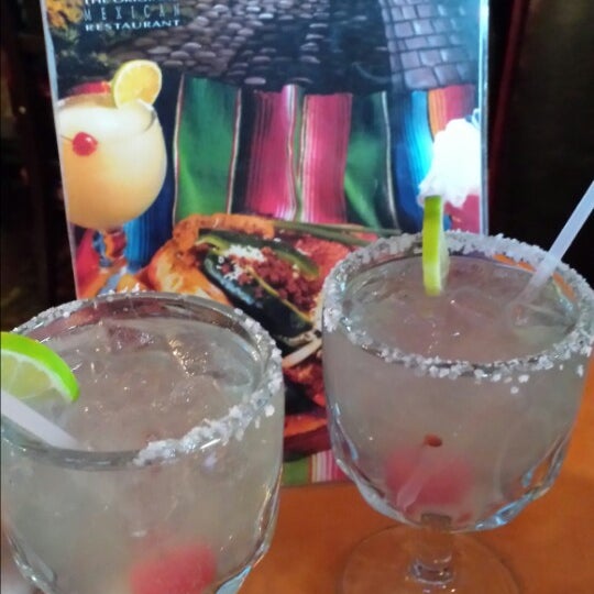 รูปภาพถ่ายที่ Don Pedro Mexican Restaurant โดย Debi T. เมื่อ 7/1/2014