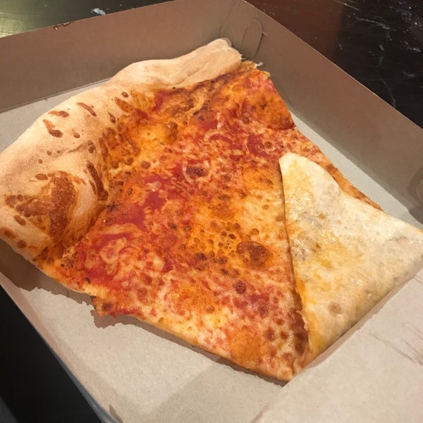 Jumbo Pizza Pizzeria in Washington