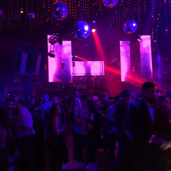 Das Foto wurde bei STORY Nightclub von Rajeev R. am 11/17/2019 aufgenommen