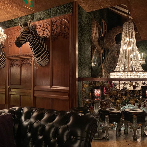 Crazy Bear Hotel Hotel in Beaconsfield