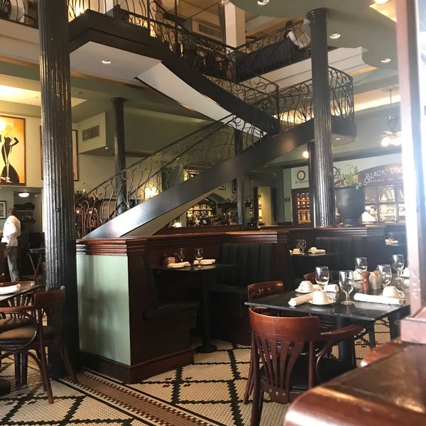 5/30/2019 tarihinde Tonee R.ziyaretçi tarafından Palace Café'de çekilen fotoğraf