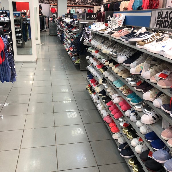 stap Op de grond Zichtbaar Adidas - Şişli - Fatih Cad. N: 11/13 4. Levent