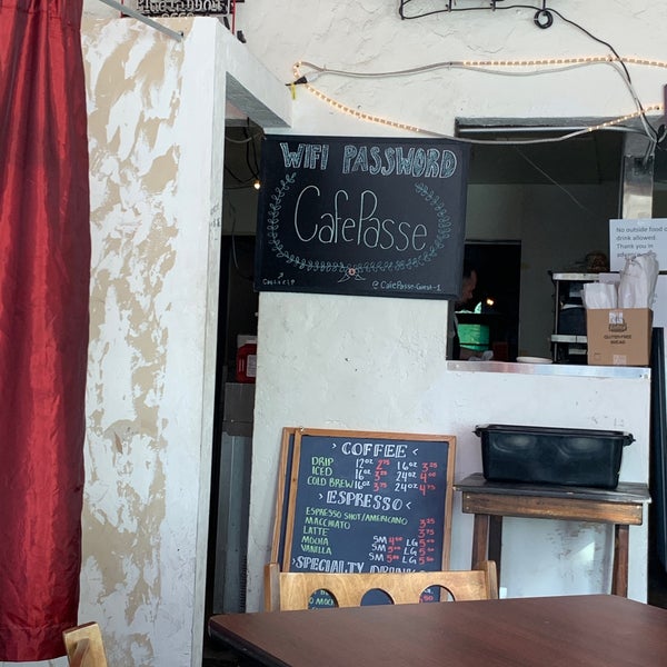 Foto tirada no(a) Cafe Passe por Chimmy .. em 11/6/2019