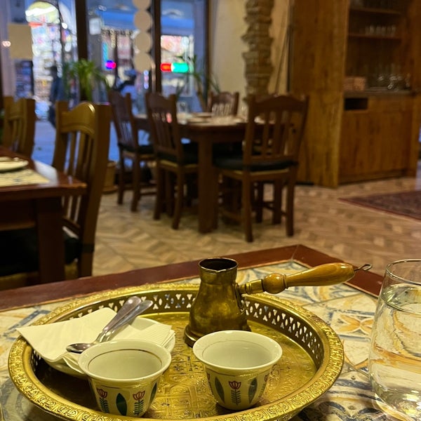 Foto tomada en Leila&#39;s Authentic Lebanese Cuisine  por Waad el 3/22/2023