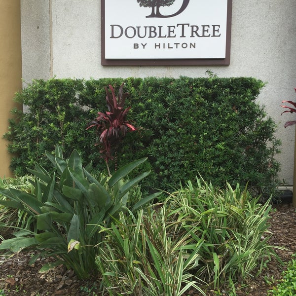 Das Foto wurde bei Doubletree by Hilton Hotel Orlando Downtown von miffSC am 6/13/2015 aufgenommen