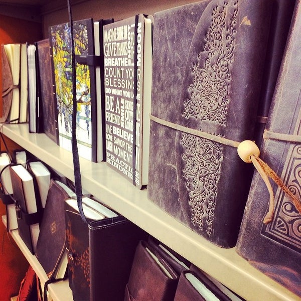 Coles Bookstore in Vaughan