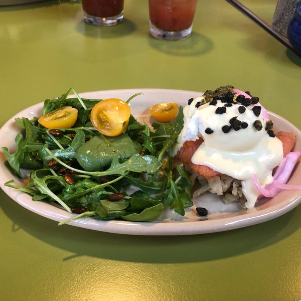 Photo taken at Snooze, an A.M. Eatery by Nataliya R. on 5/28/2019