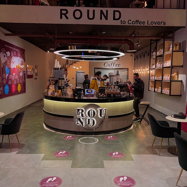 Round cafe. Rounded Cafe.