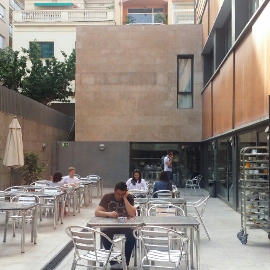 5/10/2014 tarihinde Aymen J.ziyaretçi tarafından Youth Hostel Pere Tarrés'de çekilen fotoğraf