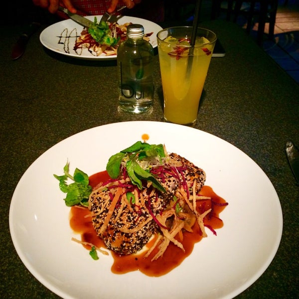 2/8/2015 tarihinde Frida R.ziyaretçi tarafından MONKIS Restaurante - Bar'de çekilen fotoğraf