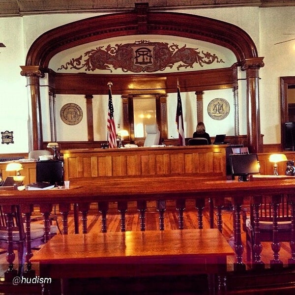 Foto diambil di Law Offices of Mark P. Jones, LLC oleh Mark J. pada 4/6/2014