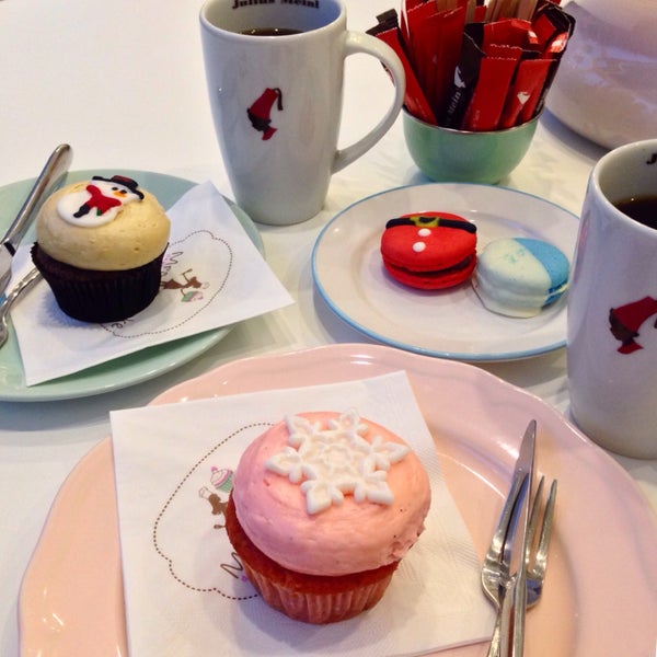 12/21/2014にSeren P.がMrs. Cupcakeで撮った写真