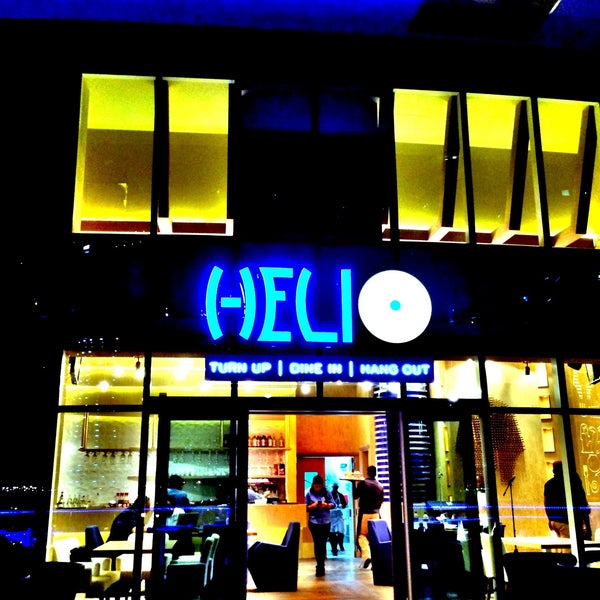 Photo prise au Helio Lounge par Roman B. le4/12/2013