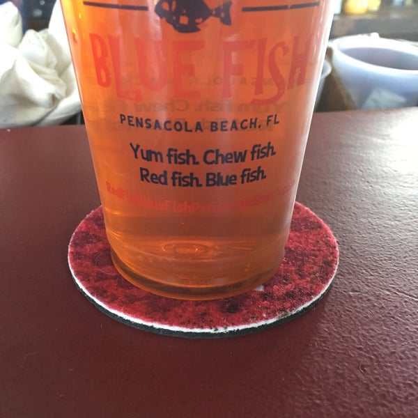 รูปภาพถ่ายที่ Red Fish Blue Fish โดย Vickie M. เมื่อ 3/9/2018