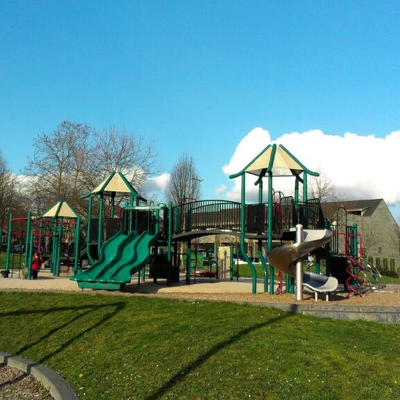 Edwin T Pratt Park - Playground