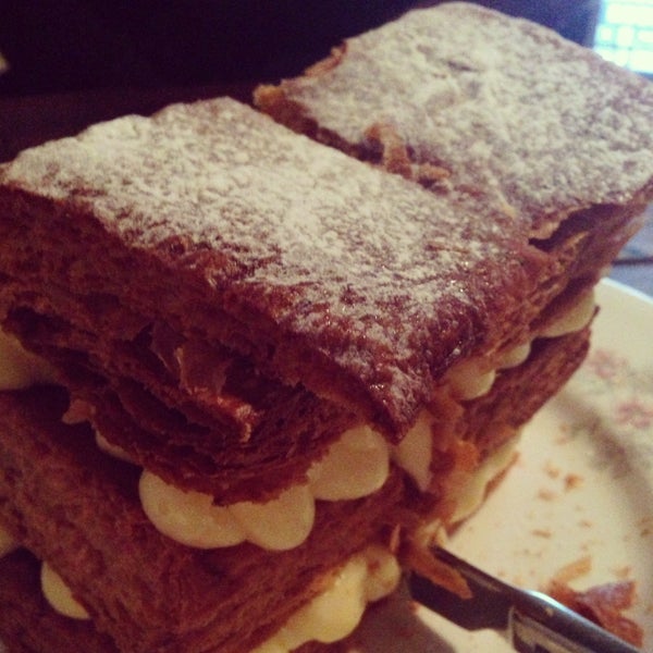 The biggest and best millefeuille in town!!
