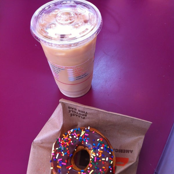 Photo taken at Dunkin&#39; by Agustina O. on 3/18/2013