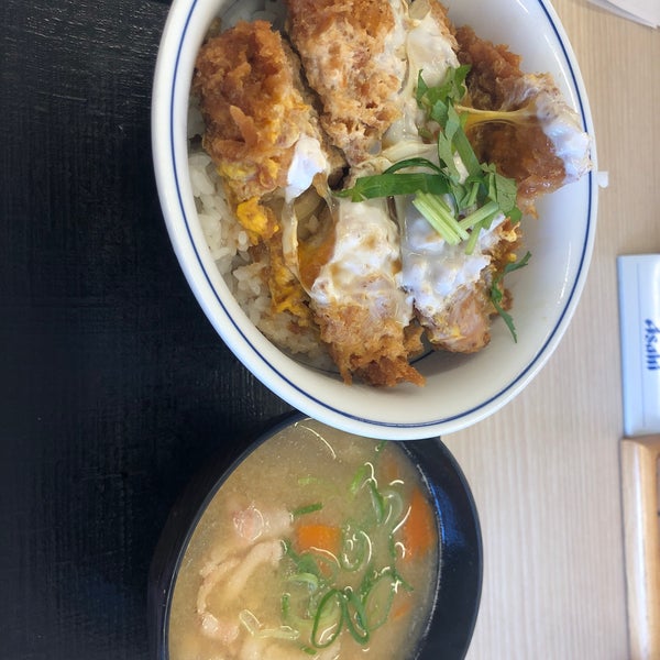 かつや 松山久米店 Tonkatsu Restaurant In 松山市