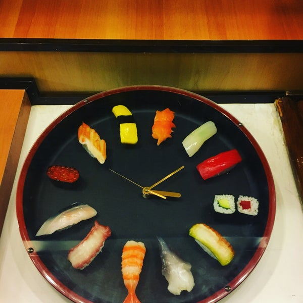 Photo taken at Sushi Isao by Rodrigo S. on 11/19/2016