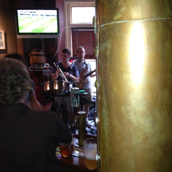 7/13/2013にJohnがNodding Head Brewery &amp; Restaurantで撮った写真