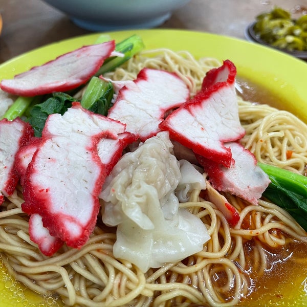Small plate of wan tan dry noodles