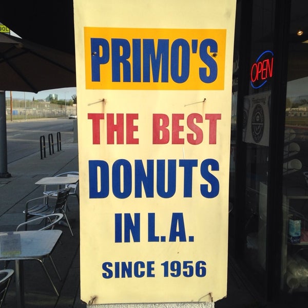 Photo taken at Primo&#39;s Donuts by Dennis R. on 5/10/2014