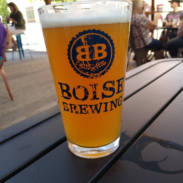 Das Foto wurde bei Boise Brewing von Gordie S. am 5/18/2021 aufgenommen