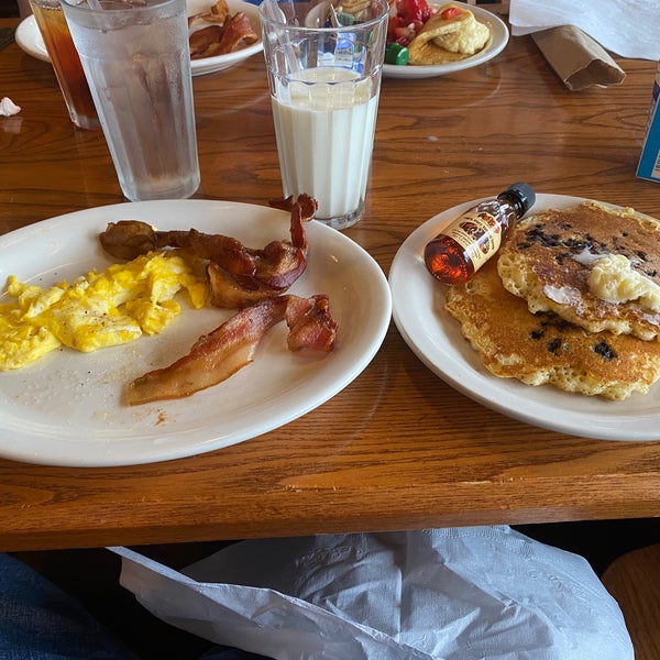 Cracker Barrel Old Country Store Knoxville, TN