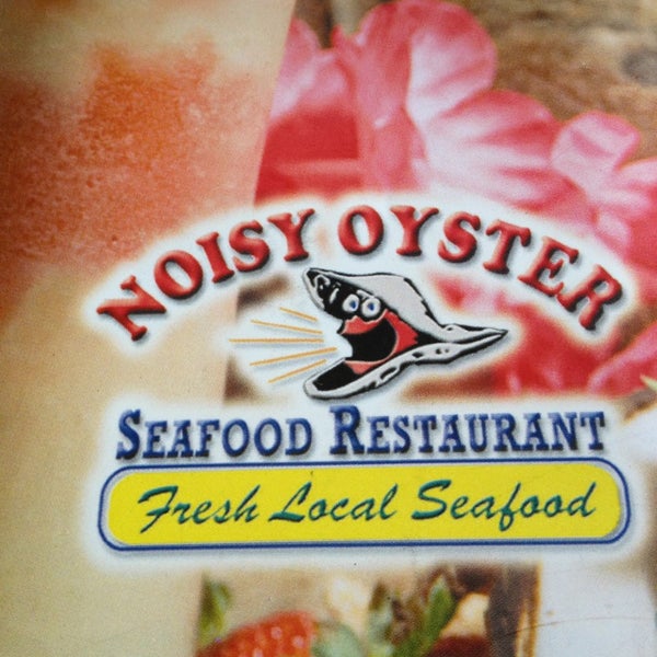 Foto tirada no(a) Noisy Oyster Seafood Restaurant por Tiffany B. em 9/2/2013